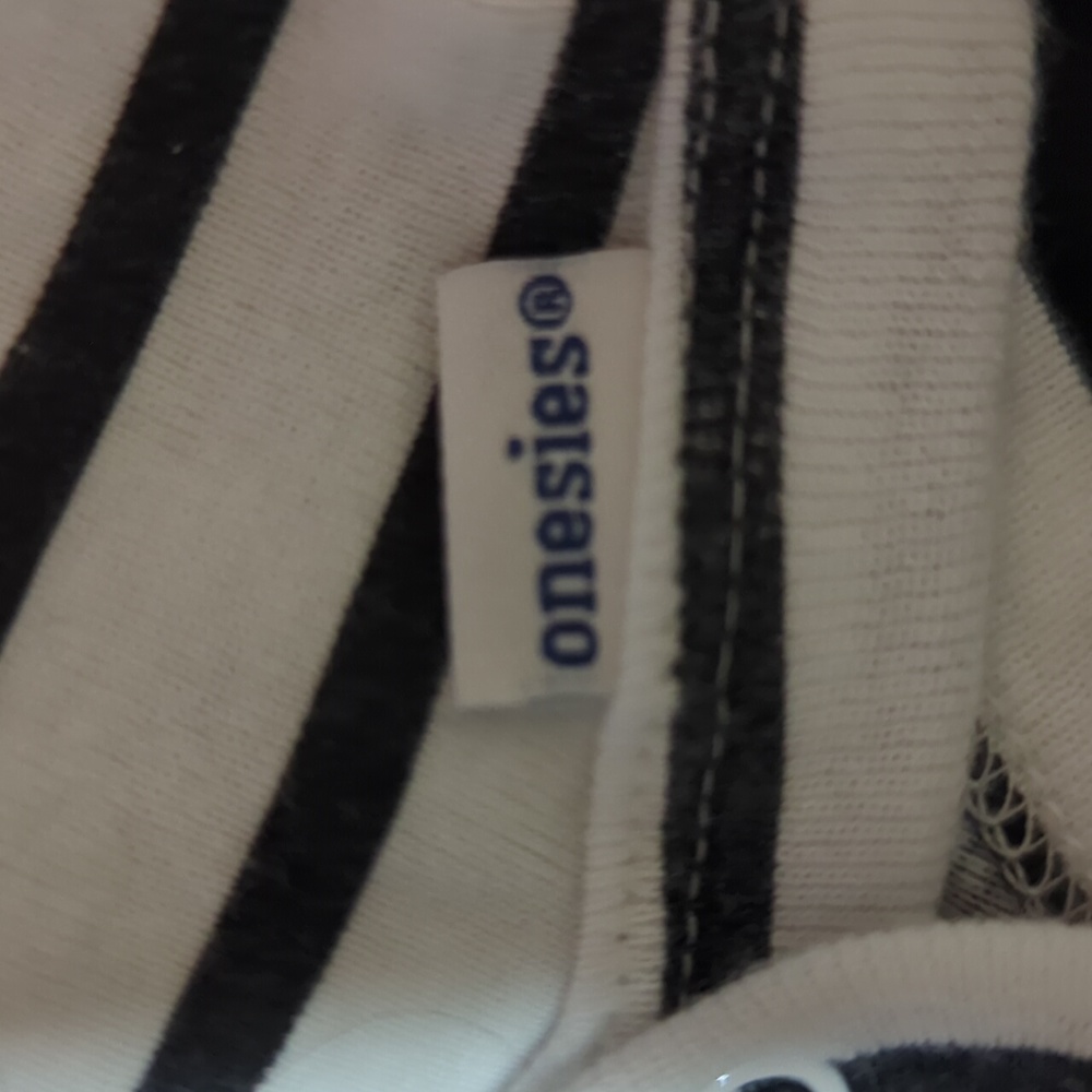 Onesie - Picture 3 of 4